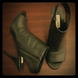Steve Madden leather booties
